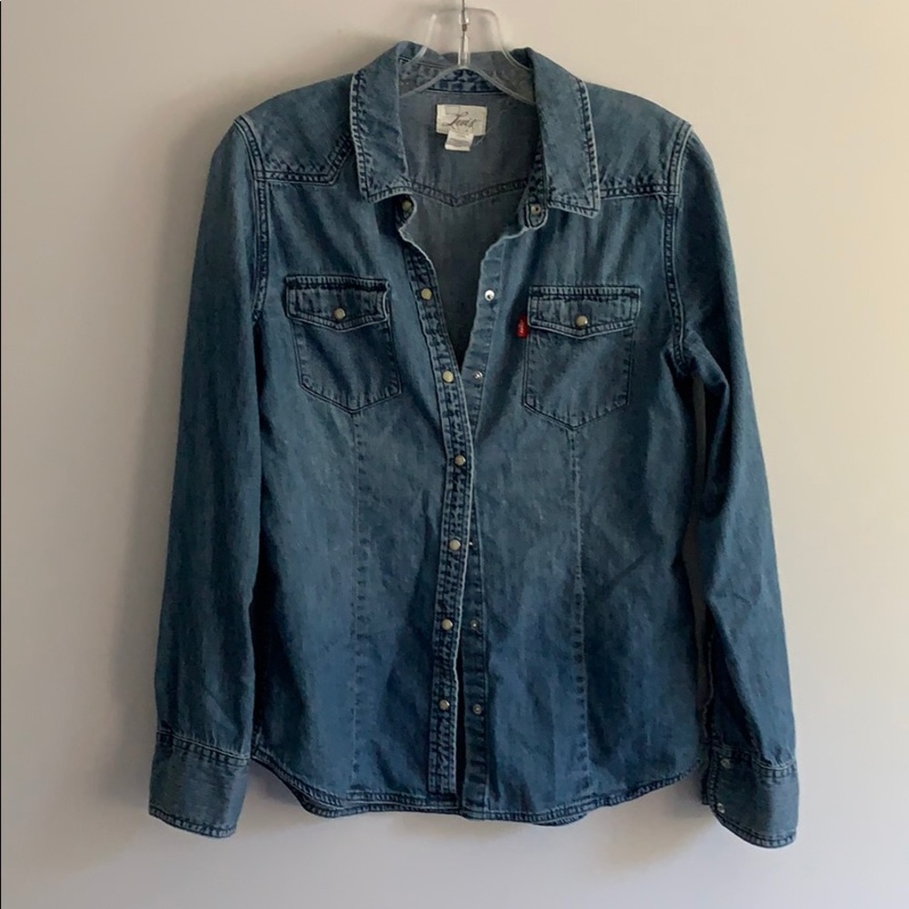 Levi’s Denim Button Up Shirt